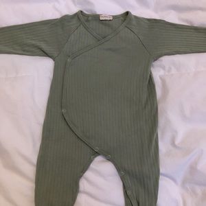 Fin & Vince onesie jumper light green ribbed